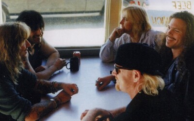 GREAT WHITE «Can’t Get There From Here» (Portrait, 1999)