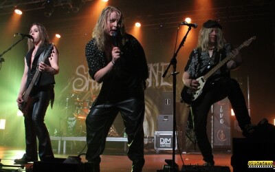 SHIRAZ LANE. Sala Revi Live, Madrid (16 de abril de 2026)