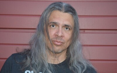 STEPHEN GRAHAM JONES. El único indio bueno. (La Biblioteca de Carfax, 2021)