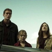 HIDDEN: TERROR EN KINGSVILLE (The Duffer brothers, 2015)