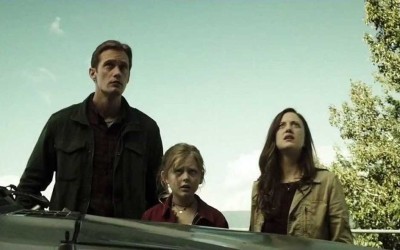 HIDDEN: TERROR EN KINGSVILLE (The Duffer brothers, 2015)